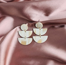 Load image into Gallery viewer, Shawn Earrings