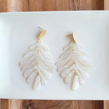 Load image into Gallery viewer, Linda Earrings